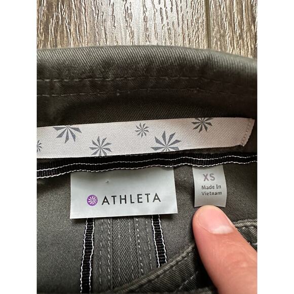Athleta Womens Zip Up Pockets Green Cargo Jacket Lightweight size XS - Picture 5 of 7